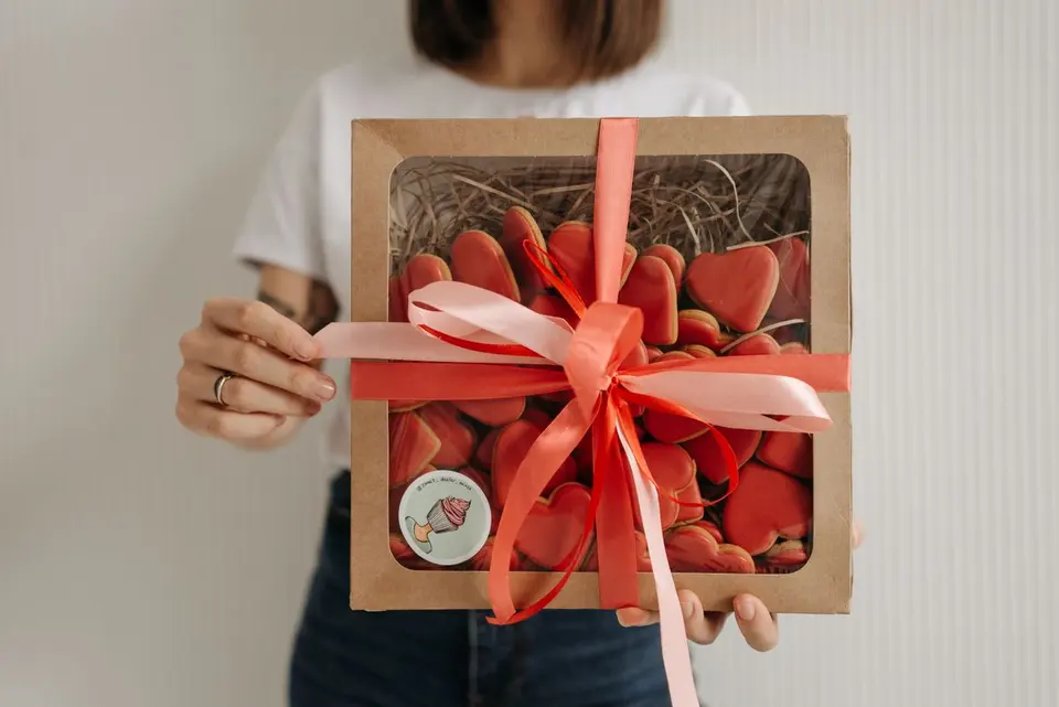 Día de las Madres · 300 cajas de regalo